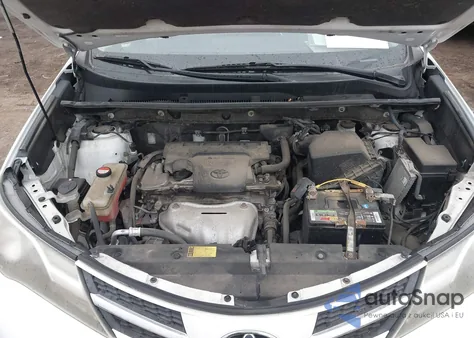 2015 Toyota Rav4 Le z USA, uszkodzony, nr VIN JTMZFREVXFD058181